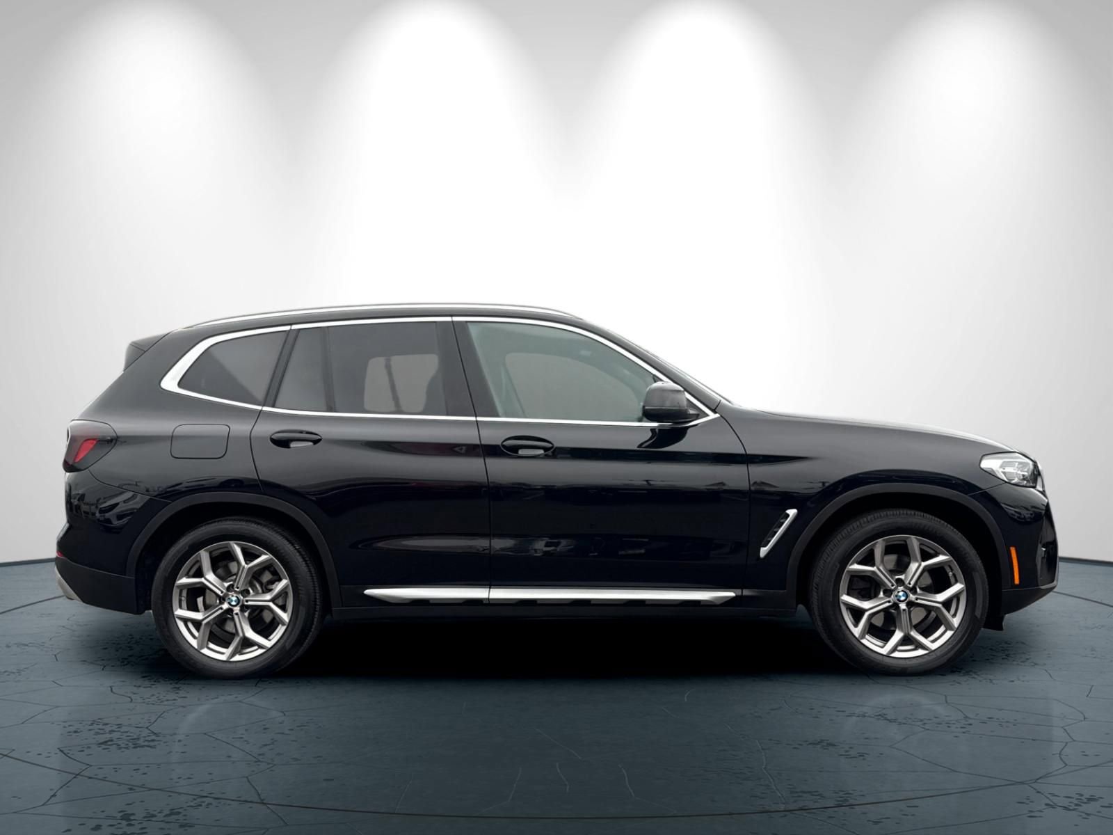 Used 2023 BMW X3 xDrive30i w/ Convenience Package image 3
