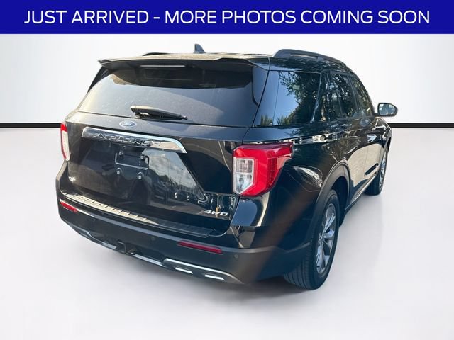 Used 2023 Ford Explorer XLT w/ Equipment Group 202A AWD/4WD image 8