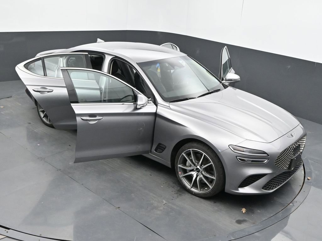 Used 2025 Genesis G70 2.5T image 56