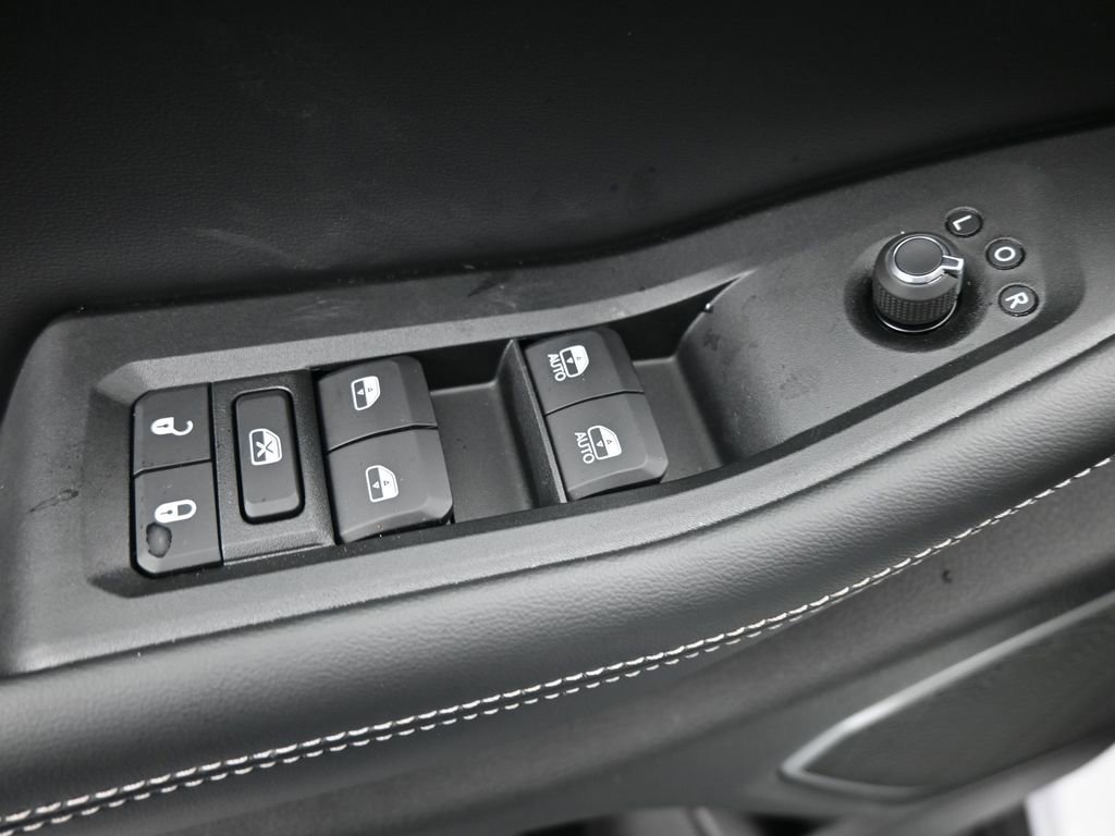 New 2026 Jeep Grand Cherokee Limited image 13