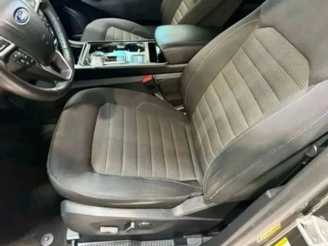 Used 2019 Ford Edge SEL FWD image 17