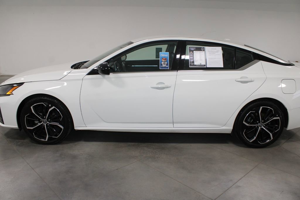 Used 2024 Nissan Altima 2.5 SR image 6