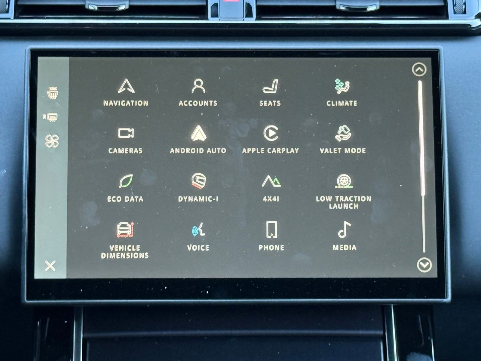 New 2026 Land Rover Range Rover Velar Dynamic SE image 20