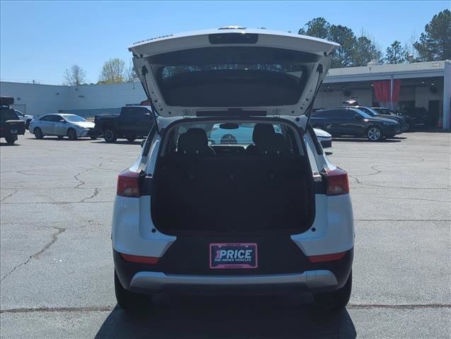 Used 2025 Chevrolet TrailBlazer LT FWD image 6