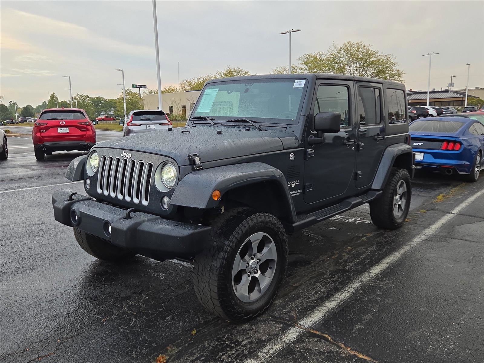 Used 2017 Jeep Wrangler Unlimited Sahara w/ Connectivity Group image 2