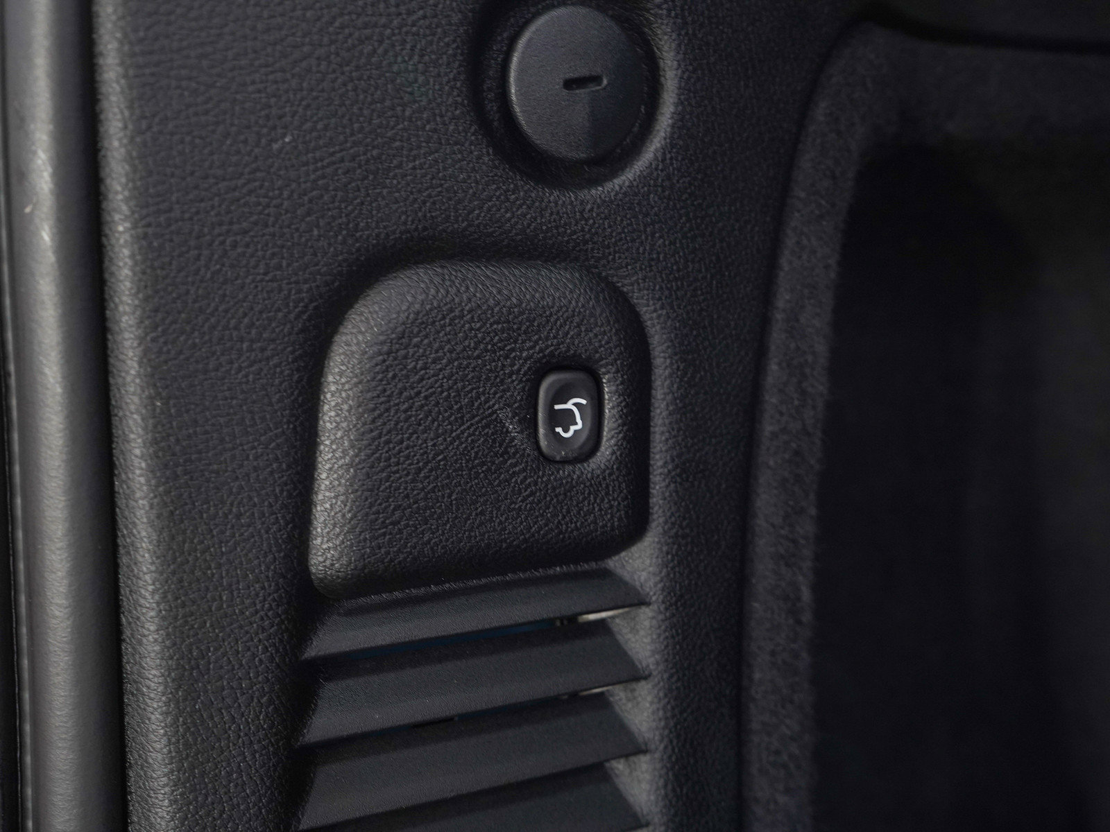 Used 2024 Dodge Durango GT AWD/4WD image 11