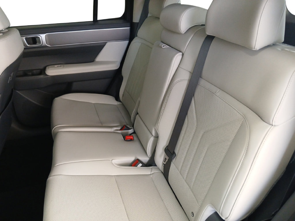 New 2027 Hyundai Santa Fe SEL w/ Tow & Go Package FWD image 14