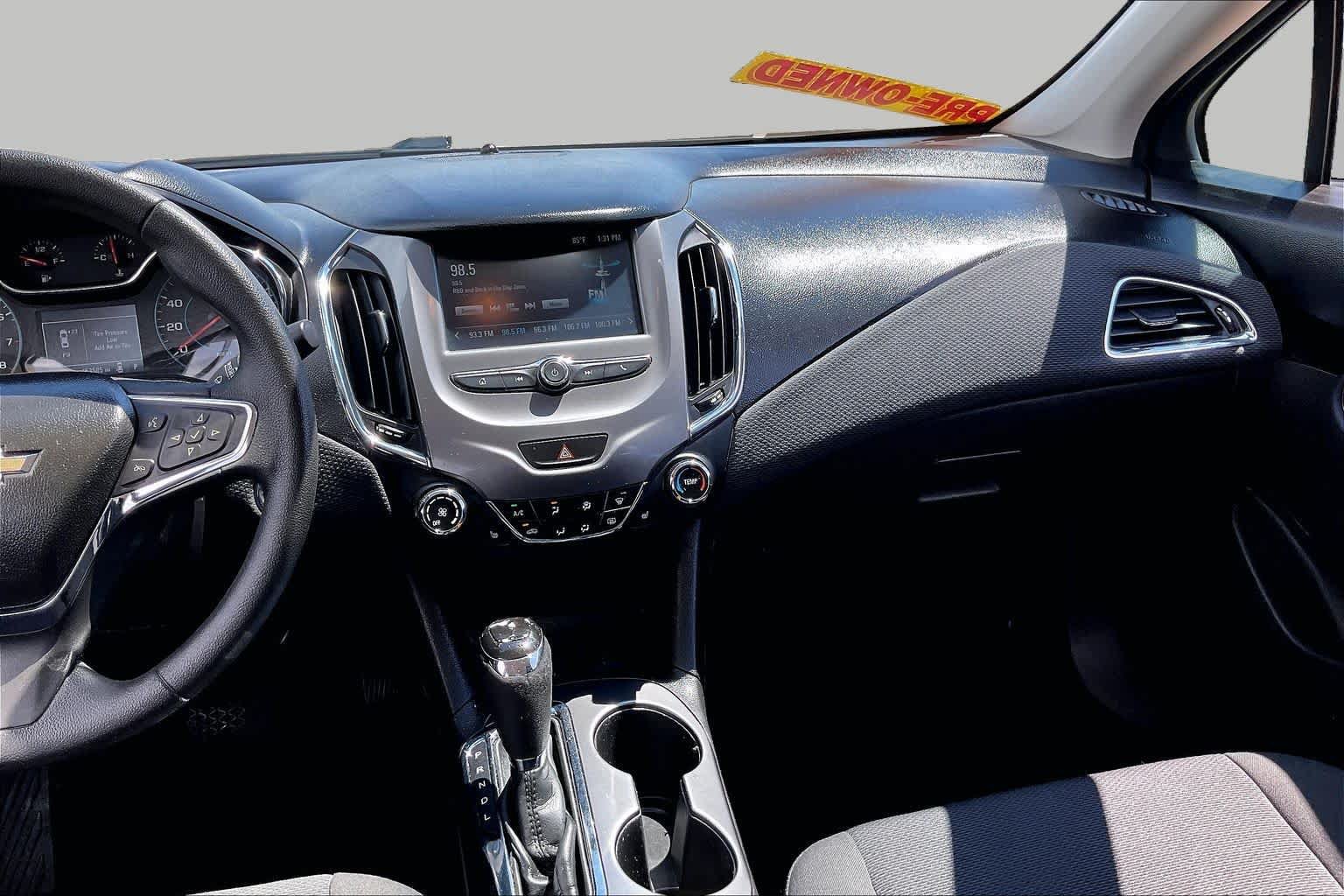 Used 2016 Chevrolet Cruze LT w/ Convenience Package FWD image 7