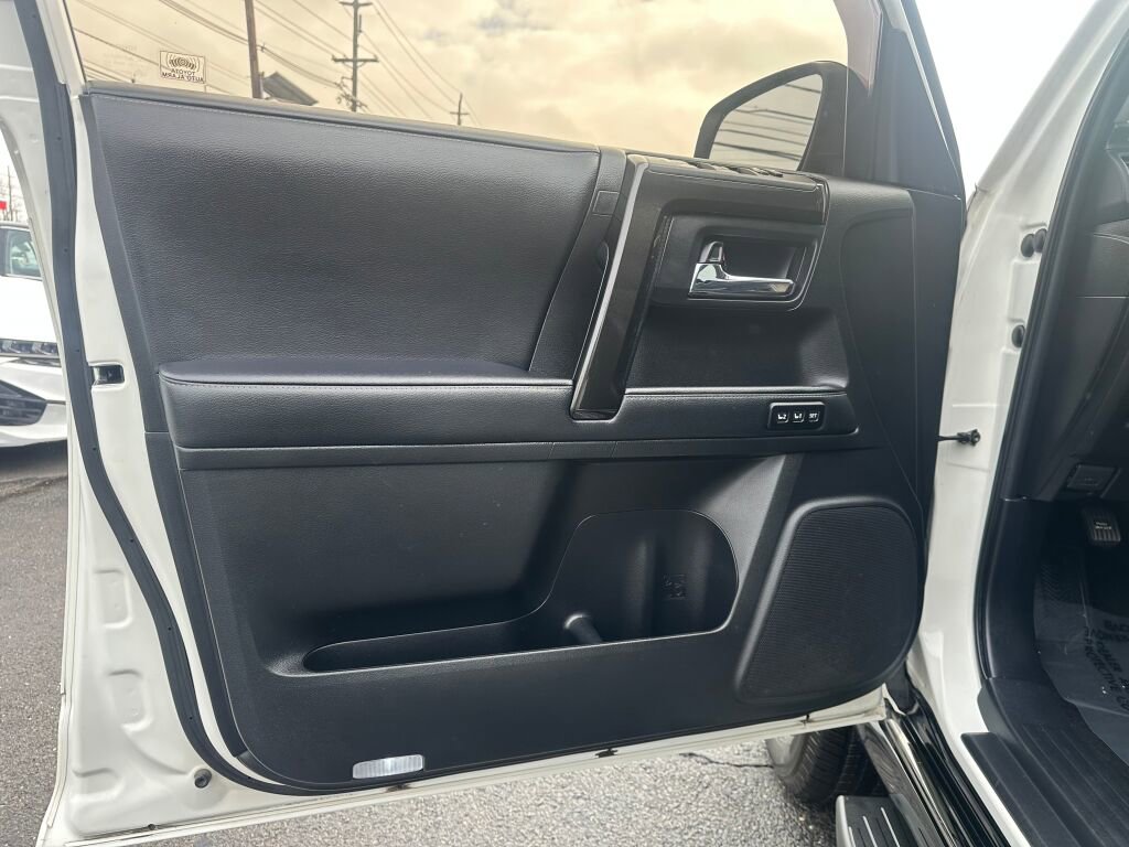 Used 2020 Toyota 4Runner Nightshade image 9