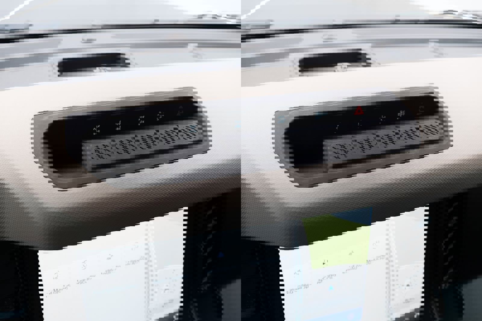 Used 2023 Ford Bronco Wildtrak image 7