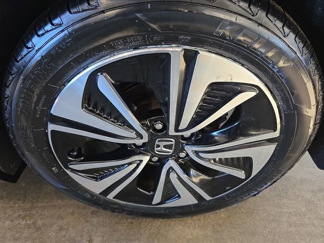 Used 2018 Honda Civic EX-L image 32