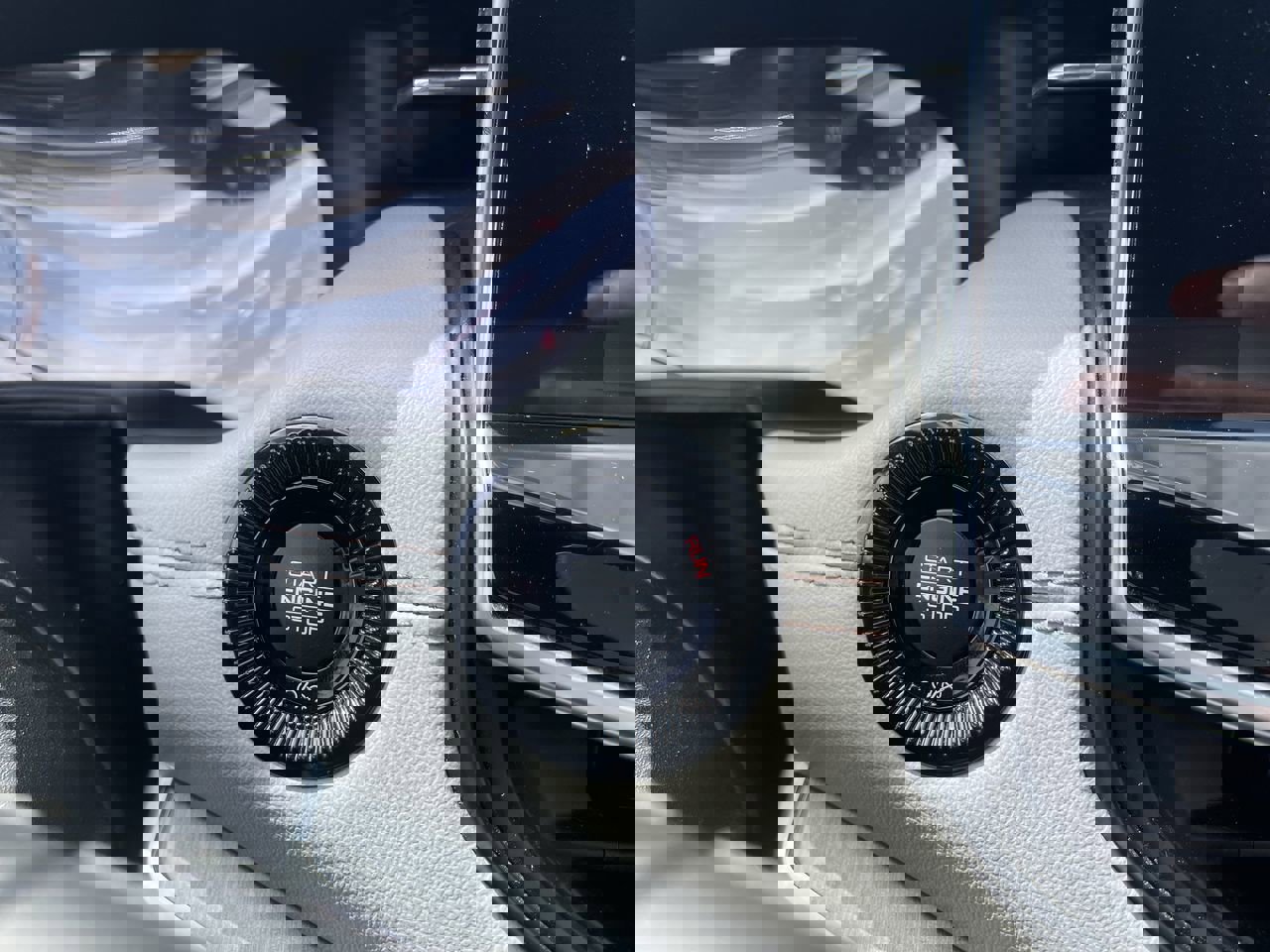 Used 2024 Jeep Compass Limited image 17