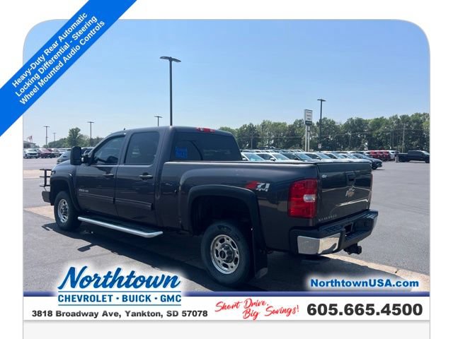 Used 2010 Chevrolet Silverado 2500 LT w/ Interior Plus Package AWD/4WD image 12