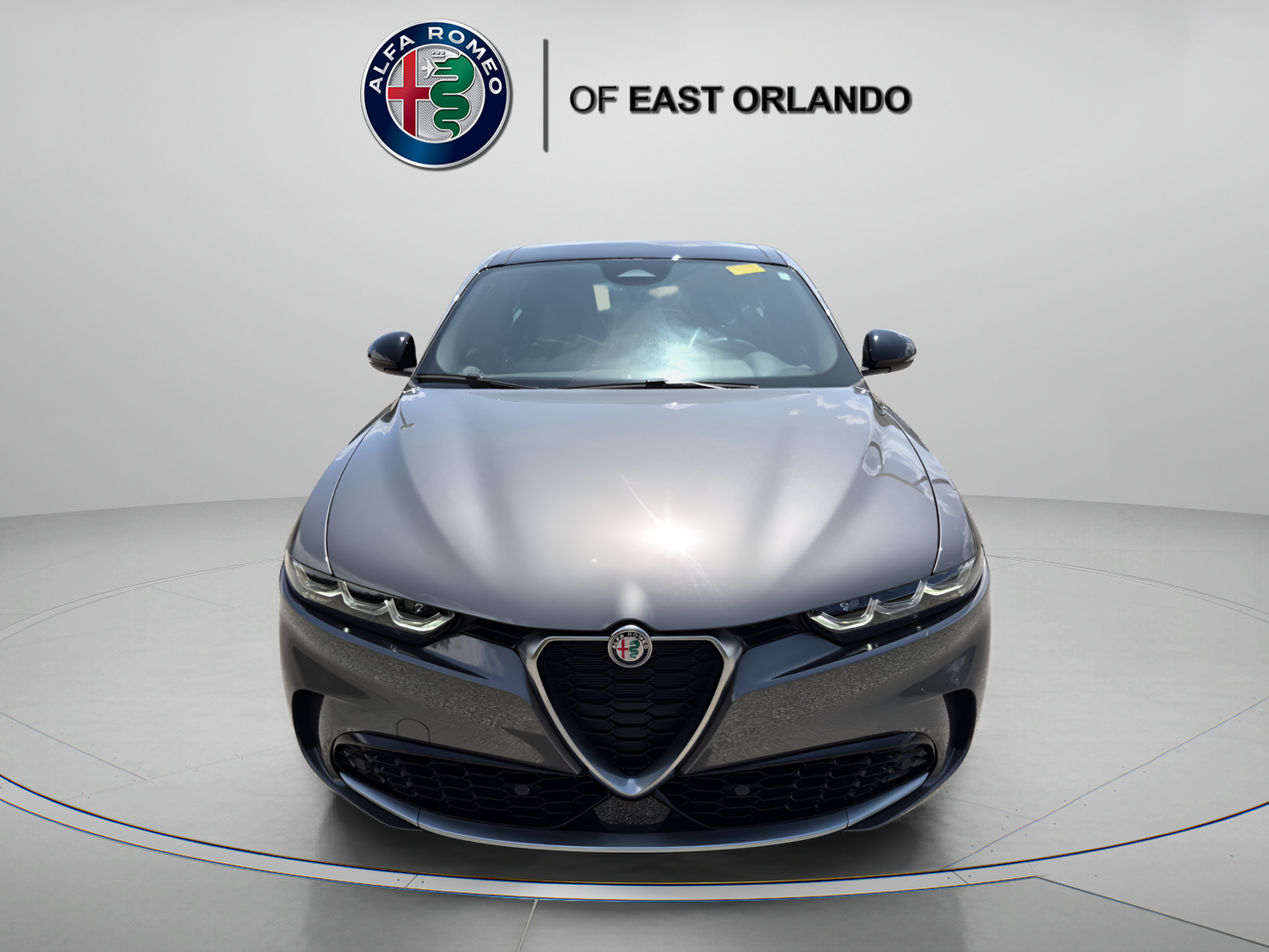 Used 2024 Alfa Romeo Tonale Ti w/ Premium Interior Package AWD/4WD image 3