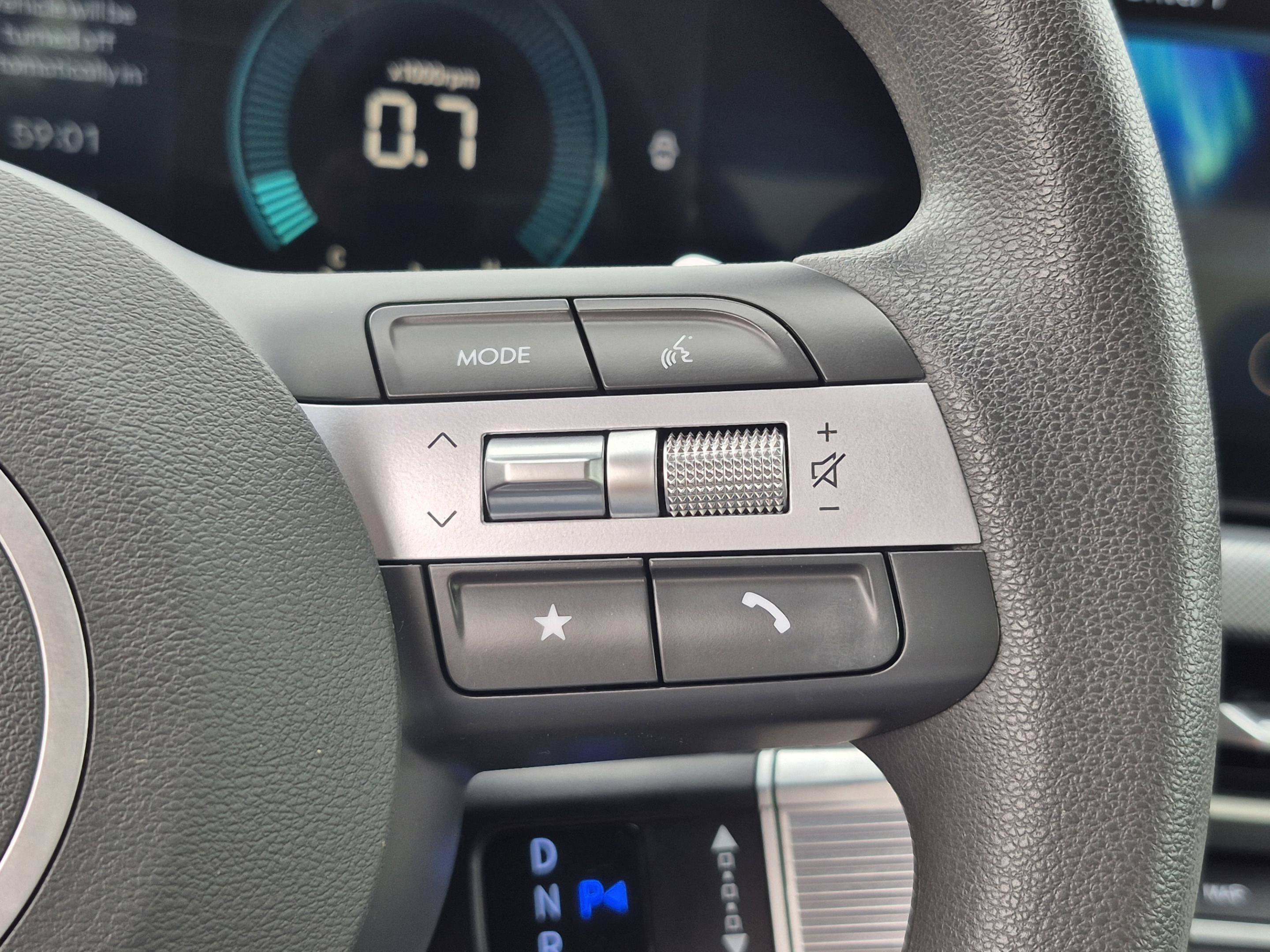 Certified 2025 Hyundai Sonata SEL FWD image 29