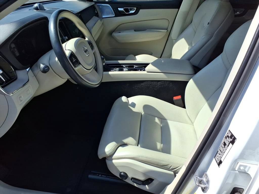 Used 2018 Volvo XC60 T5 Inscription w/ Advanced Package AWD/4WD image 10