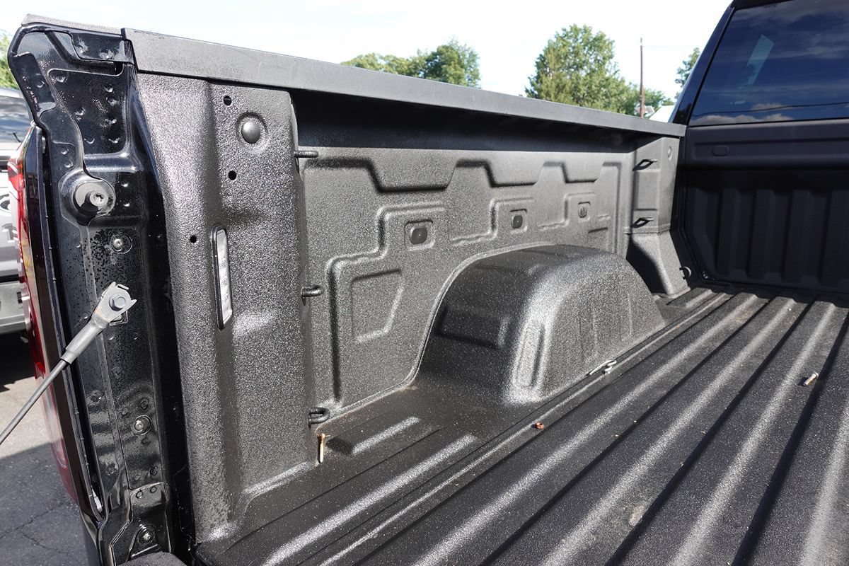 Used 2024 GMC Sierra 1500 Pro w/ Graphite Edition AWD/4WD image 19