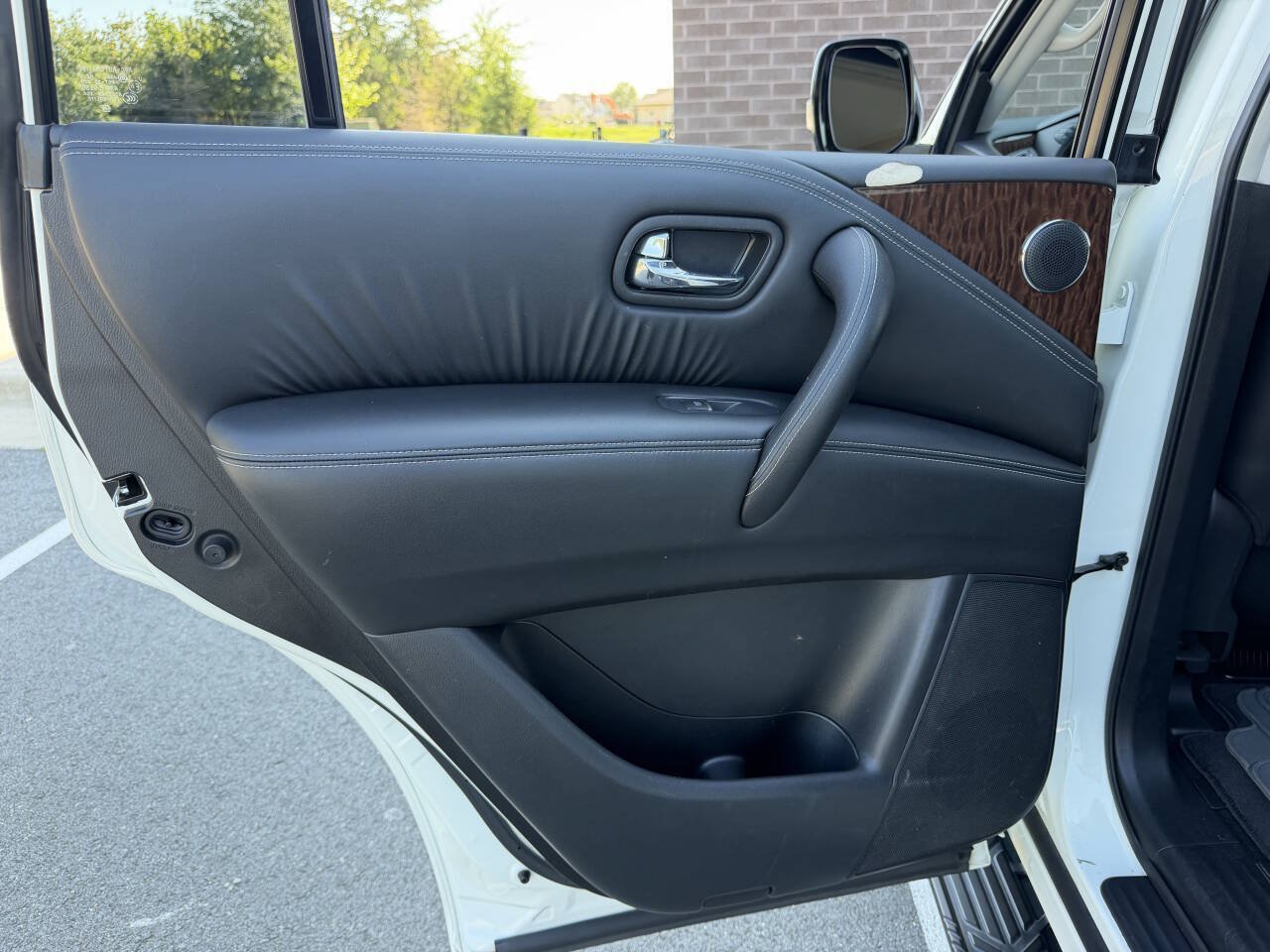 Used 2020 Nissan Armada SL w/ Premium Package AWD/4WD image 34