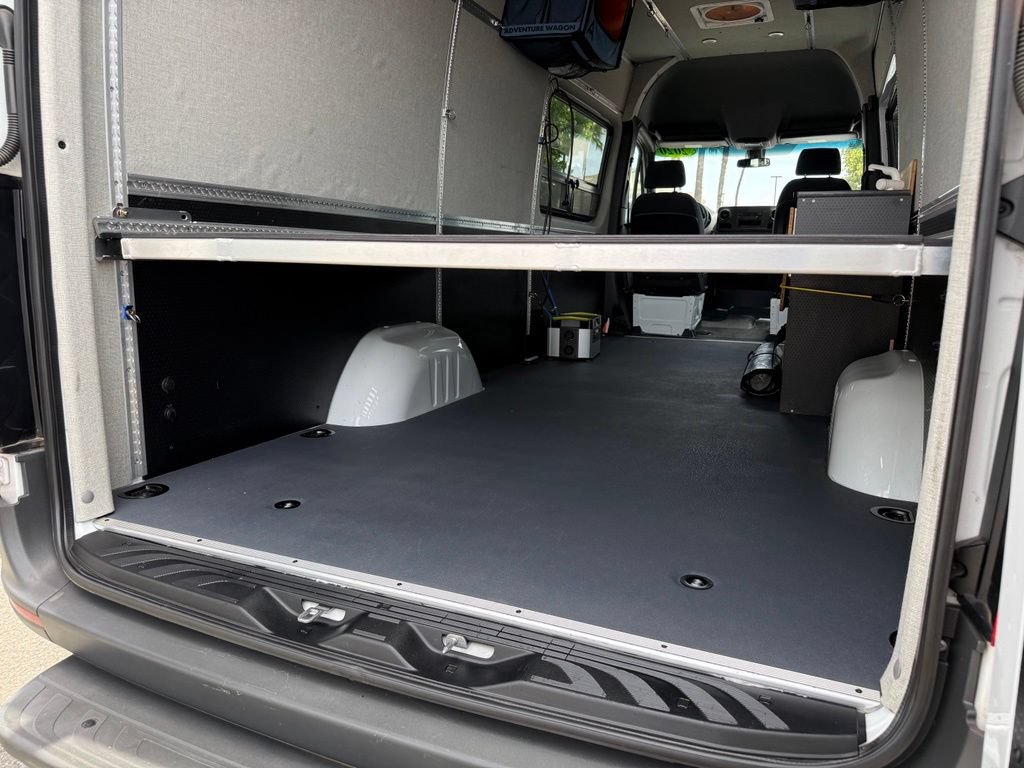 Used 2020 Mercedes-Benz Sprinter 2500 image 17