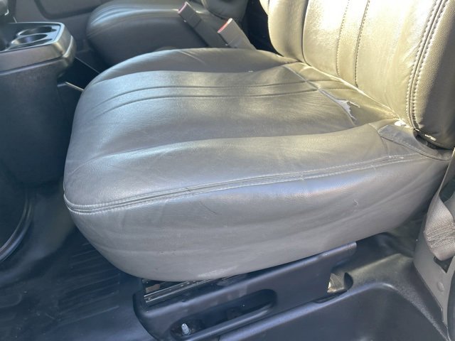 Used 2015 Chevrolet Express 3500 Extended image 15