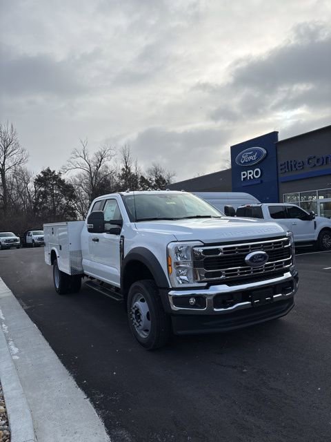 New 2026 Ford F450 XL w/ XL Chrome Package image 1