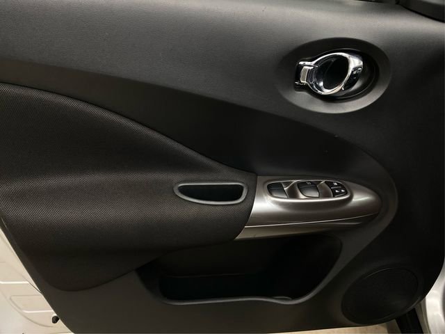 Used 2011 Nissan Juke SV image 24