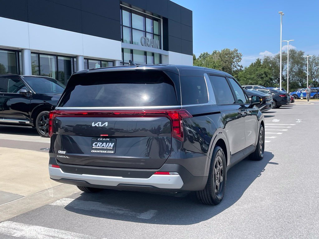 New 2026 Kia Carnival LX FWD image 7