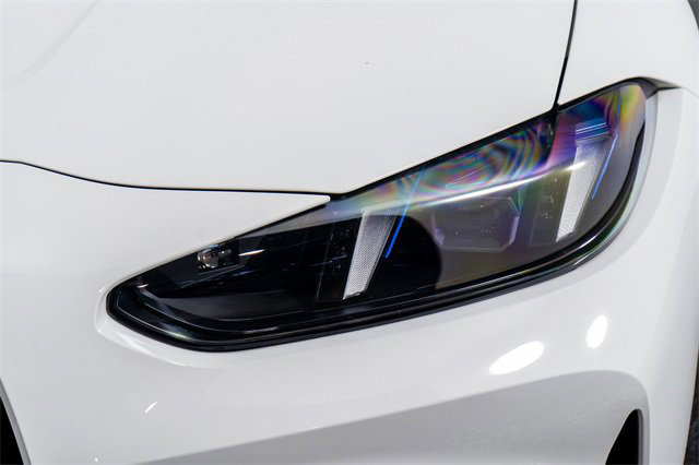 Used 2025 BMW M4 Coupe image 24