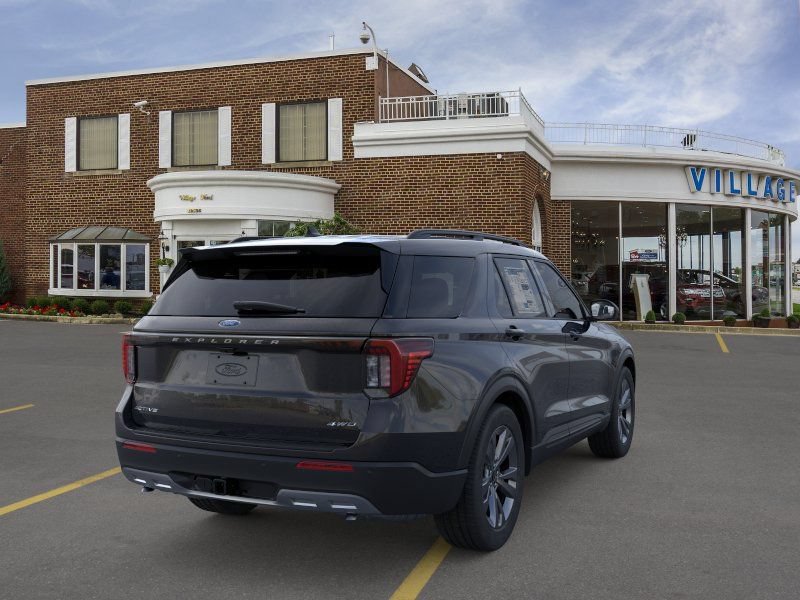 New 2026 Ford Explorer Active w/ Active Comfort Package AWD/4WD image 8