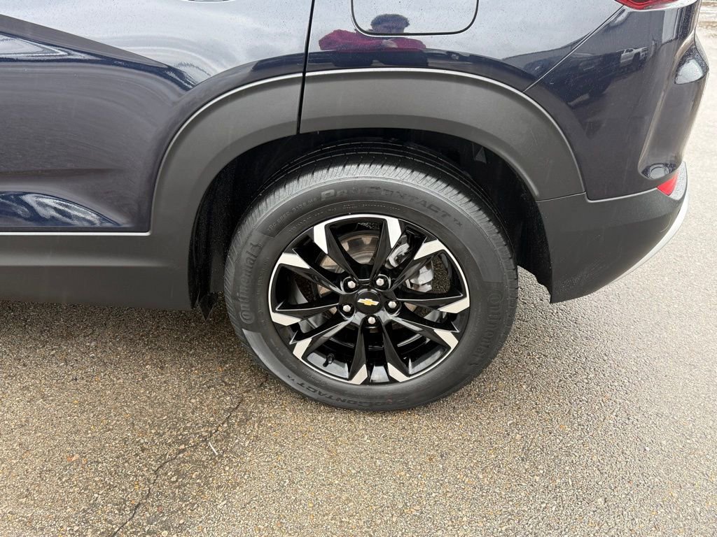 Used 2021 Chevrolet TrailBlazer LT w/ Sun and Liftgate Package image 40