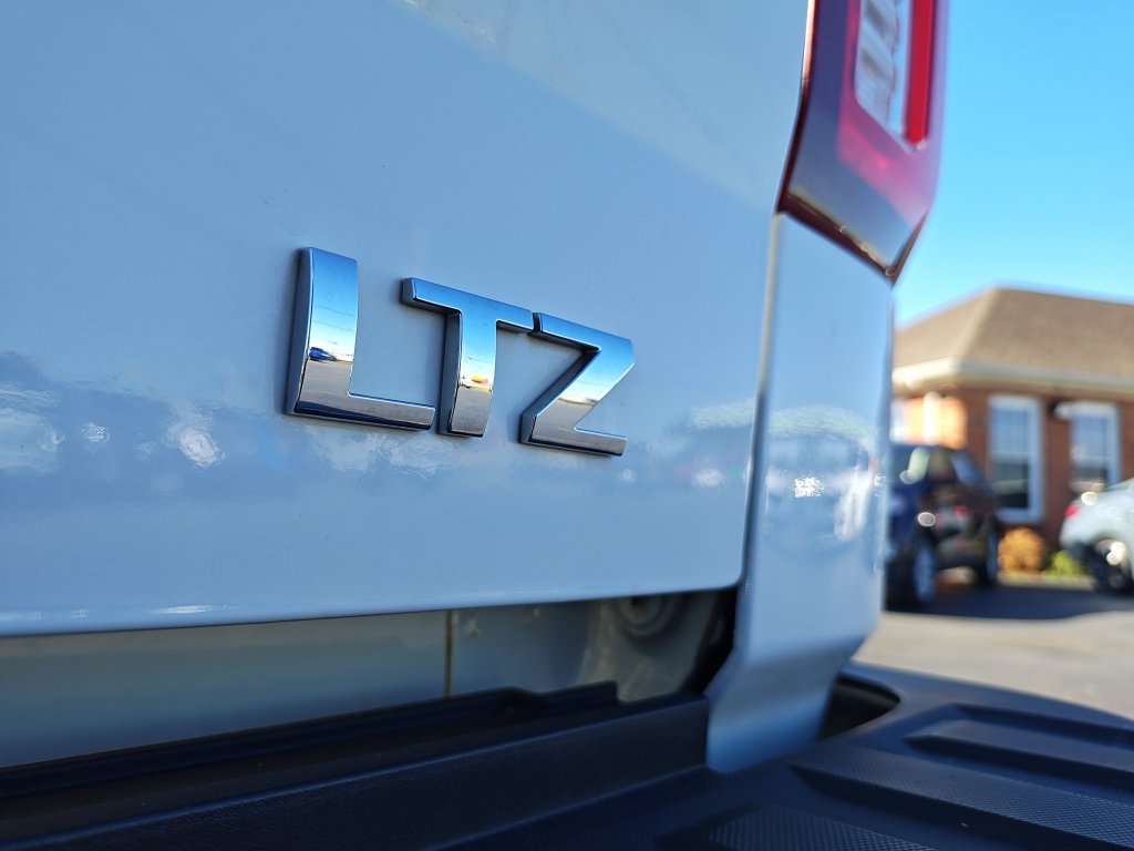 Used 2018 Chevrolet Silverado 1500 LTZ Z71 AWD/4WD image 27