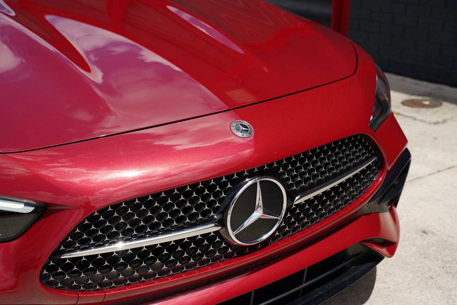 Used 2024 Mercedes-Benz CLE 300 4MATIC Coupe image 6