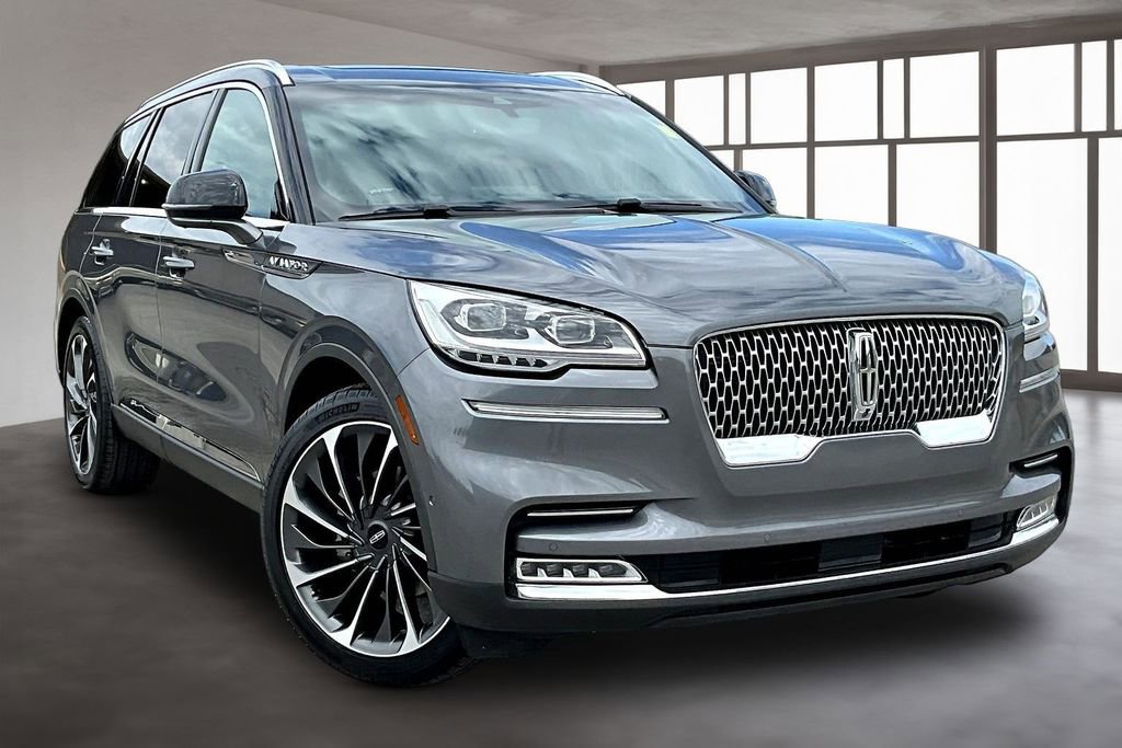 Used 2022 Lincoln Aviator Reserve w/ Equipment Group 201A image 3