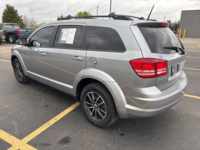 Used 2018 Dodge Journey SE w/ Blacktop Package FWD image 15