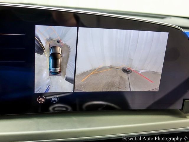 New 2025 Cadillac Lyriq Sport w/ LPO, Floor Liner Package image 17