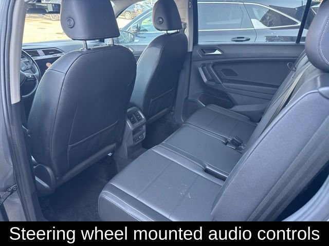 Used 2019 Volkswagen Tiguan SE w/ Panoramic Sunroof Package image 14