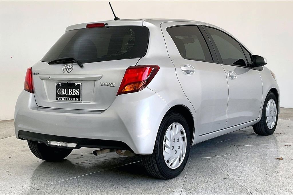 Used 2016 Toyota Yaris L image 15