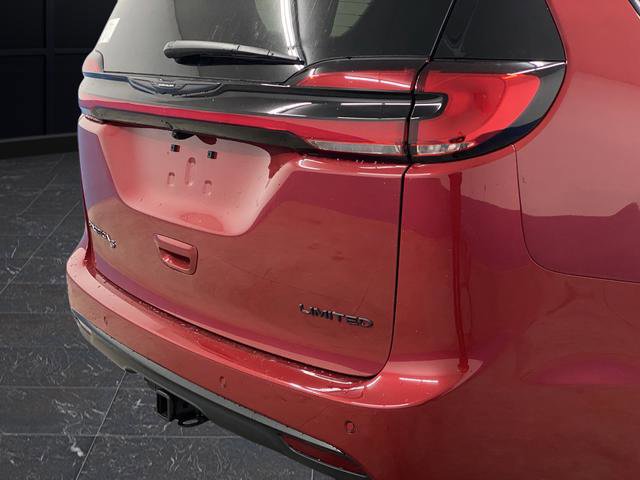 New 2026 Chrysler Pacifica Limited w/ S Appearance Package image 39