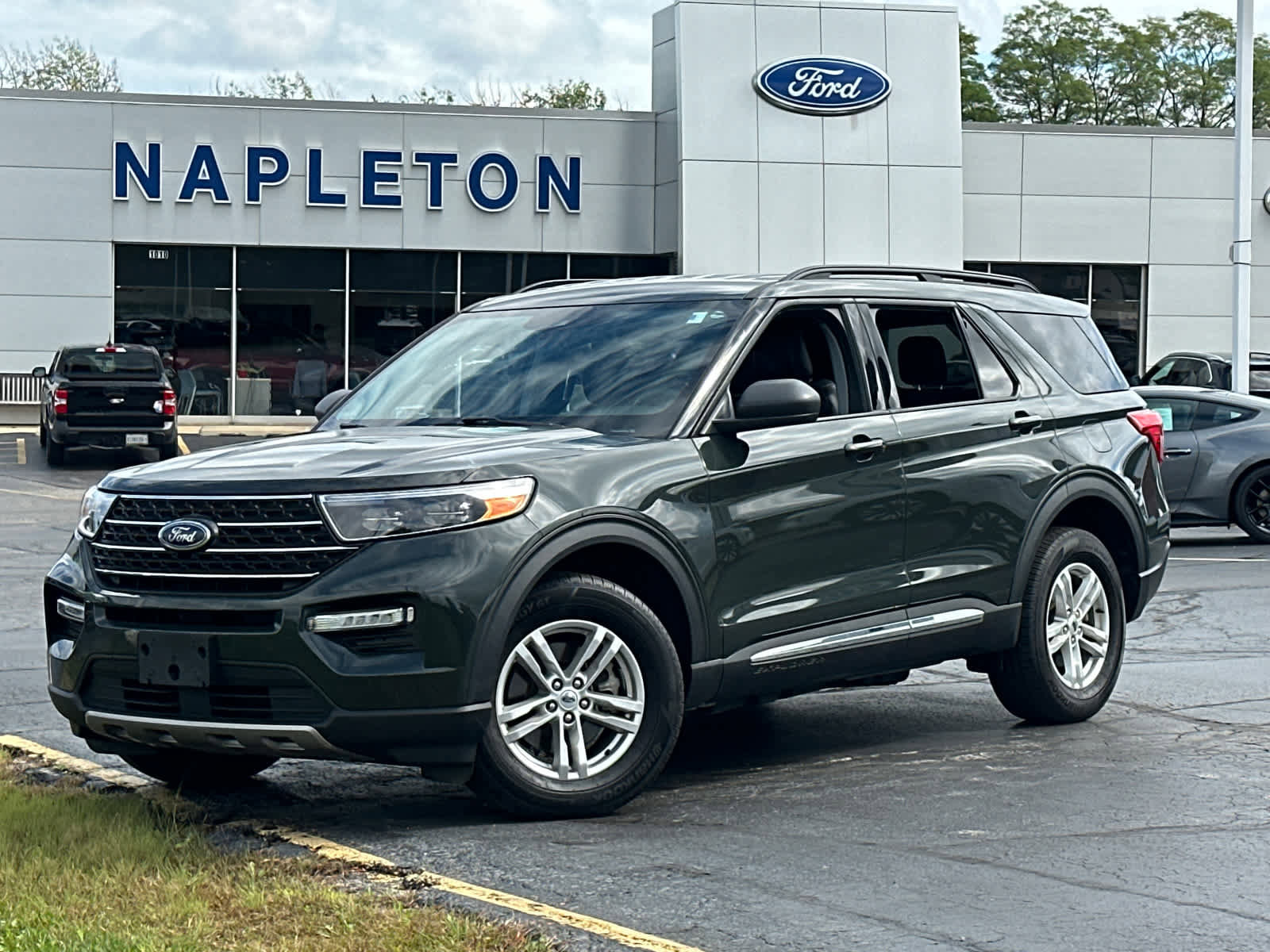 Certified 2023 Ford Explorer XLT w/ Equipment Group 202A