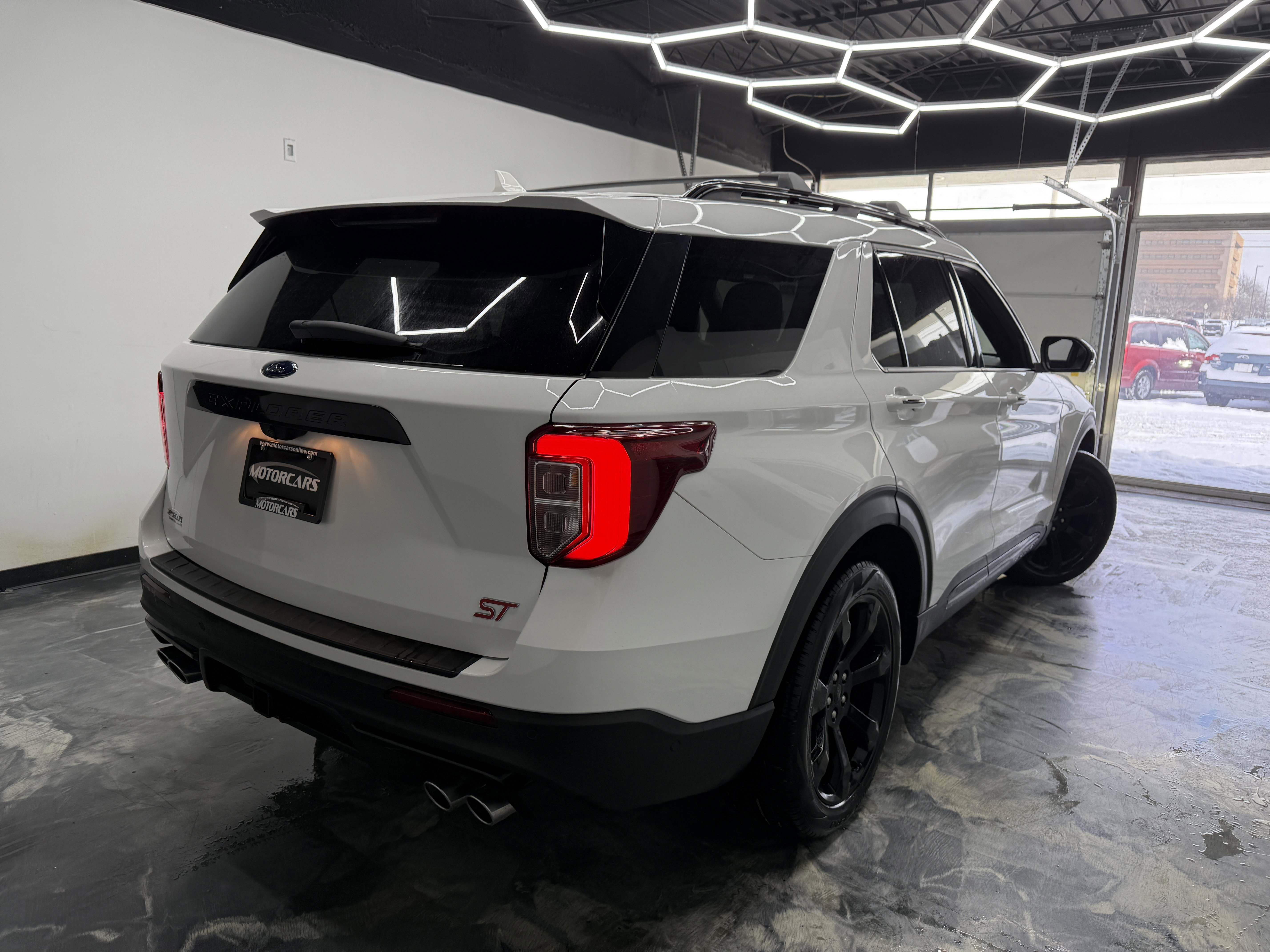 Used 2020 Ford Explorer ST w/ ST Street Pack image 5