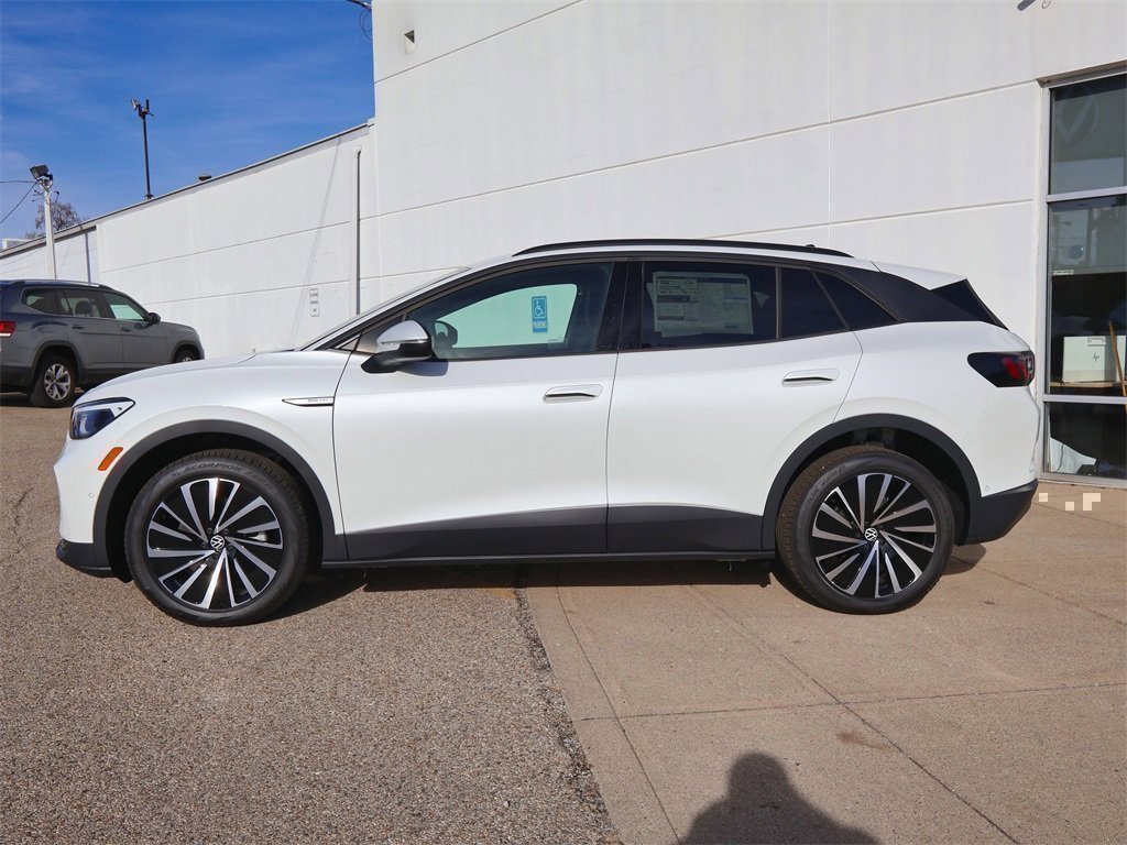 New 2025 Volkswagen ID.4 Pro image 2