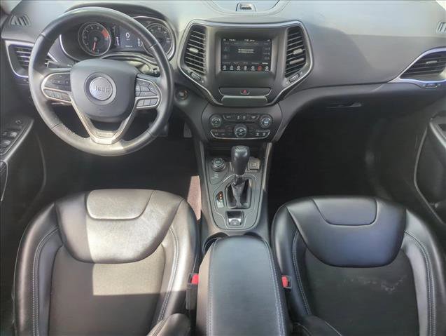 Used 2019 Jeep Cherokee Latitude Plus w/ Comfort/Convenience Group image 16