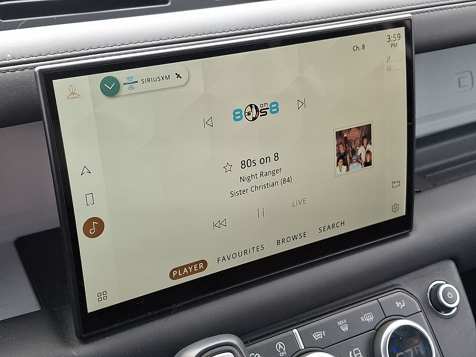 Used 2022 Land Rover Defender 110 X-Dynamic HSE image 17