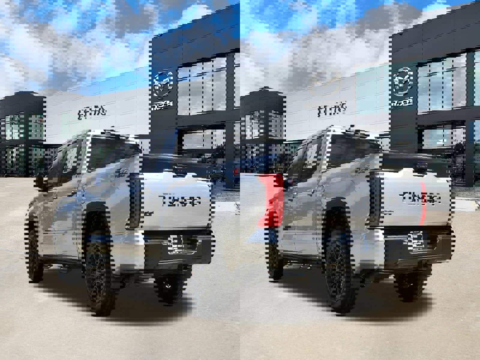 Used 2024 Toyota Tundra SR5 w/ SR5 Premium Package image 2