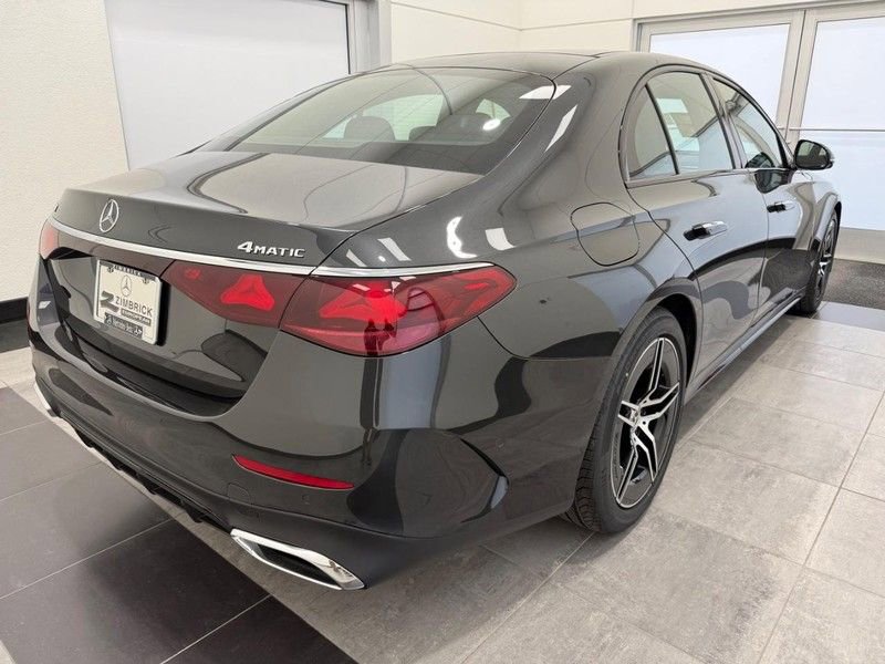 New 2026 Mercedes-Benz E 450 4MATIC Sedan image 2