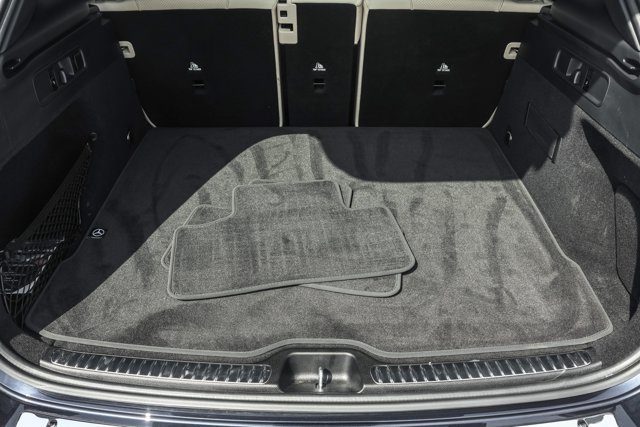 Certified 2026 Mercedes-Benz GLC 300 4MATIC image 23