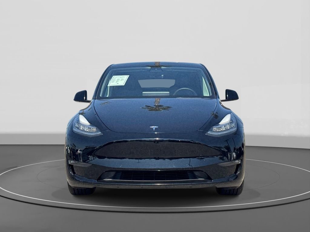 Used 2022 Tesla Model Y Long Range image 2