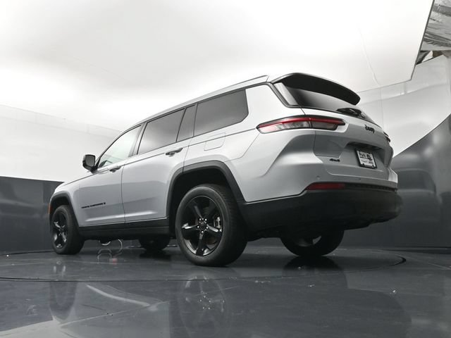 Used 2023 Jeep Grand Cherokee L Laredo AWD/4WD image 22