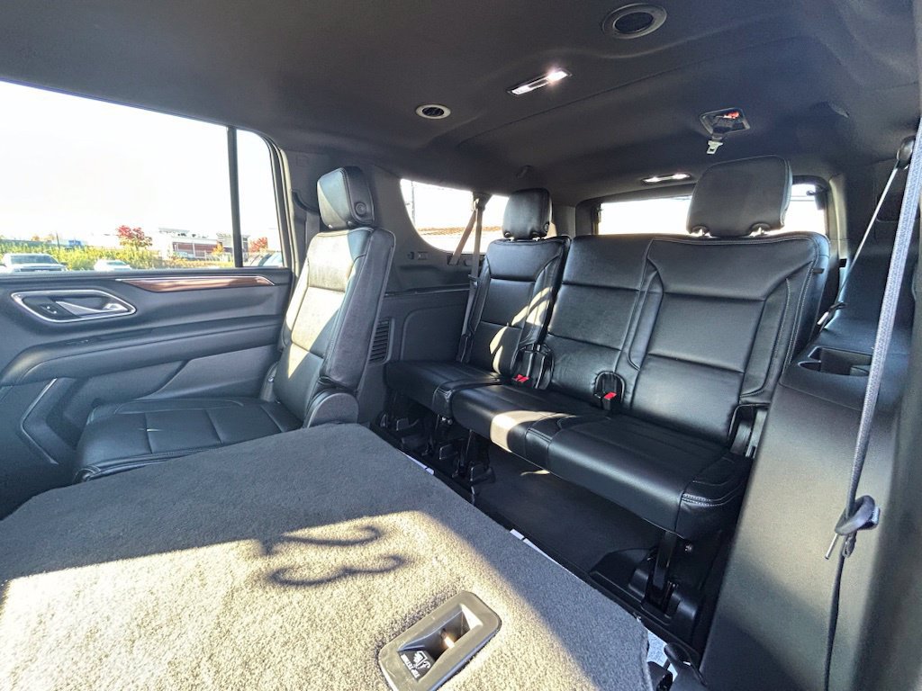 Used 2023 GMC Yukon XL SLE AWD/4WD image 20