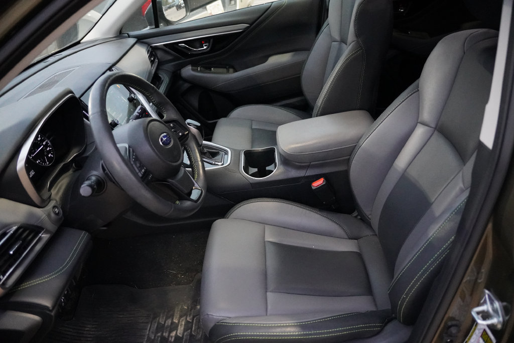 Used 2024 Subaru Outback Onyx Edition AWD/4WD image 4